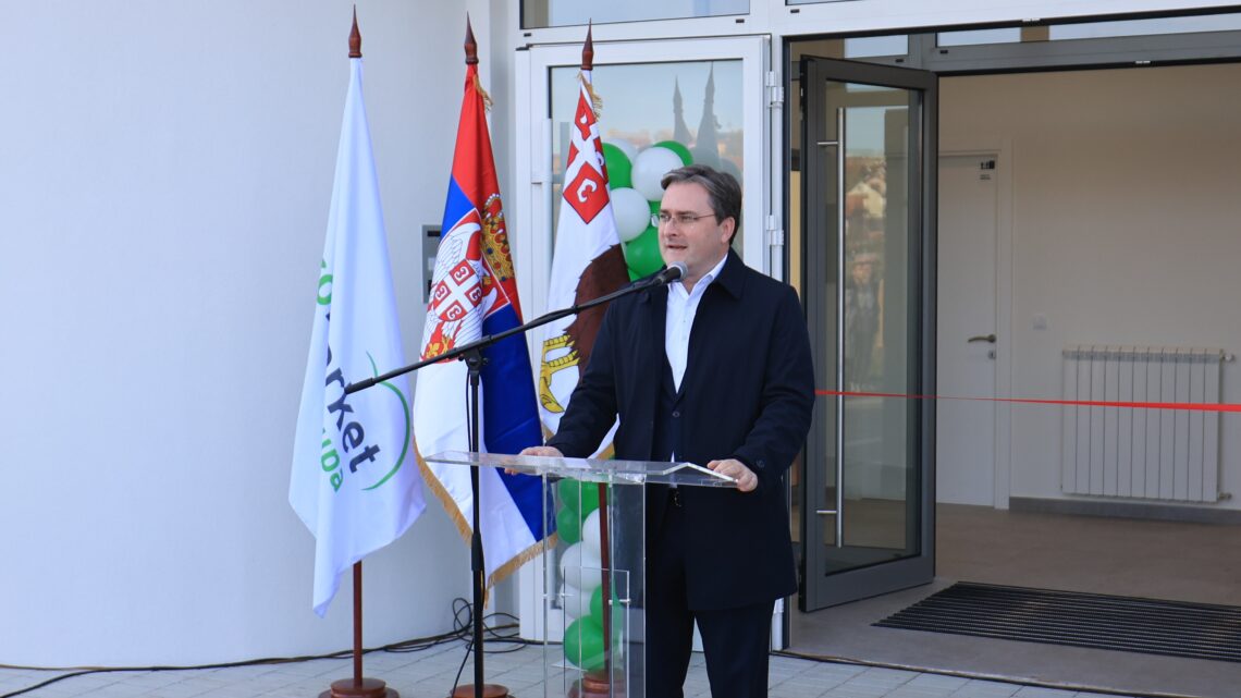 Министар Селаковић отворио у Крагујевцу објекат намењен за дневни боравак особа са инвалидитетом ,,Вера“
