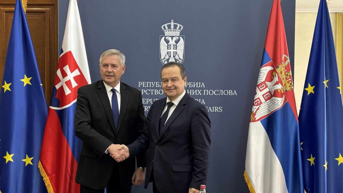 Министар Дачић примио у опроштајну посету амбасадора Словачке Министар Дачић примио у опроштајну посету амбасадора Словачке