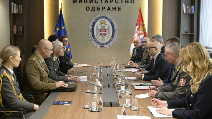 Sastanak ministra Vučevića sa predsedavajućim Vojnom komitetu EU generalom Brigerom