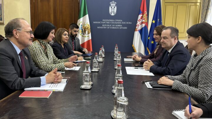 Министар Дачић са генералном директорком за Европу у МИП Мексика