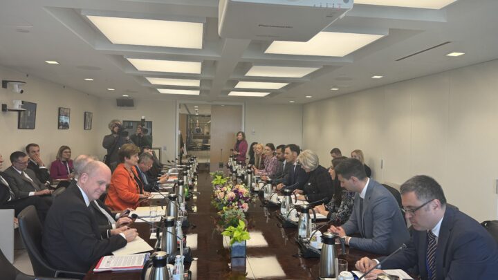Челници ММФ-а похвалили спроведене реформе у Србији