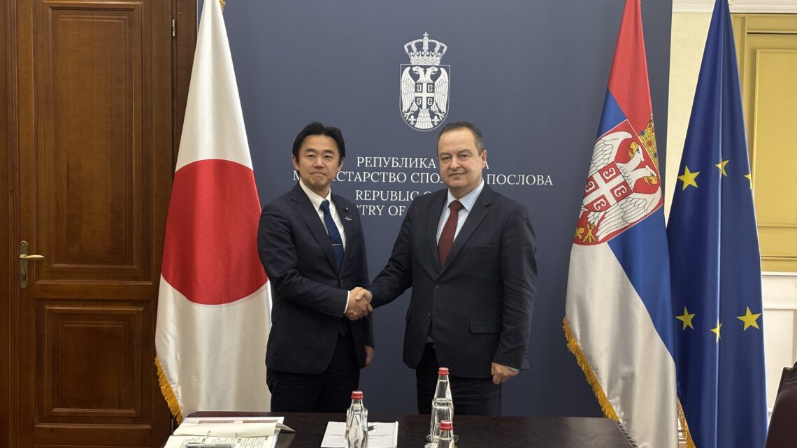 Министар Дачић са парламентарним замеником МИП Јапана