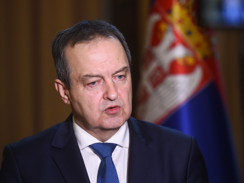 Ухапшено једно лице због претње угрожавања сигурности председника Републике Ухапшено једно лице због претње угрожавања сигурности председника Републике