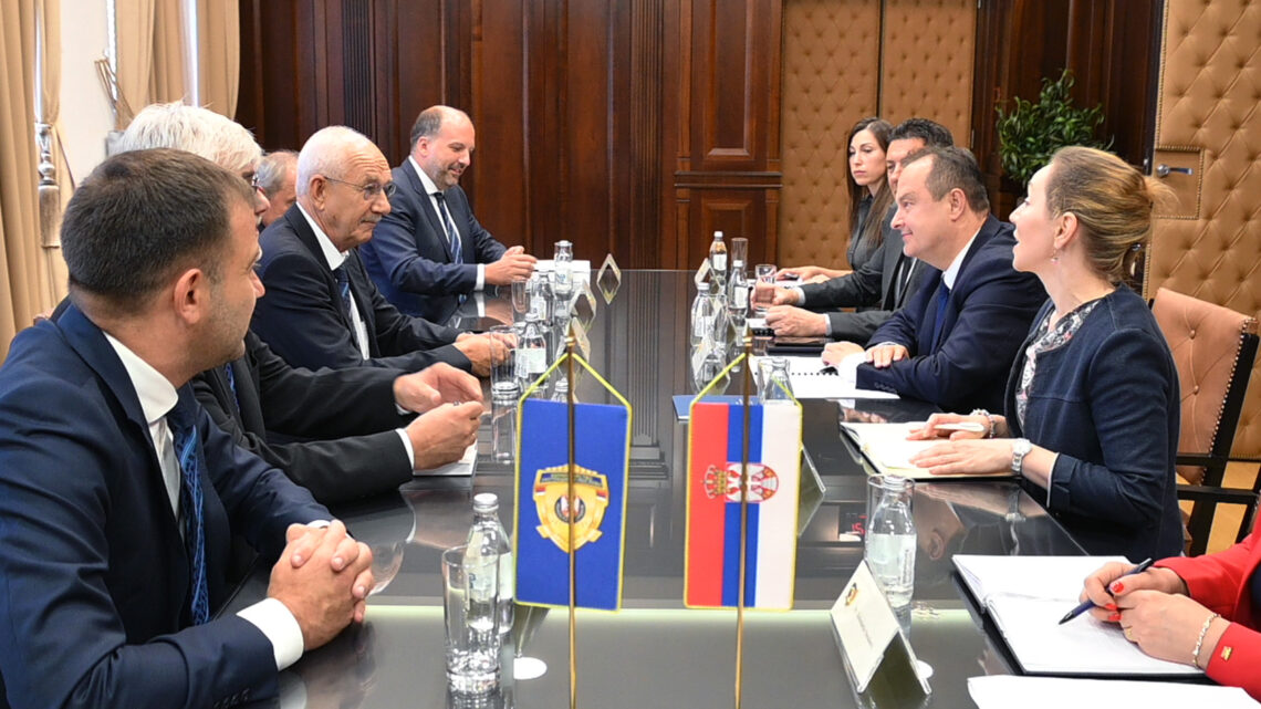 Дачић са представницима компаније Милбауер