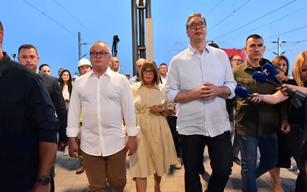 Vučić: Protesti imaju za cilj da me smene i da spreče razvoj Srbije Vučić: Protesti imaju za cilj da me smene i da spreče razvoj Srbije