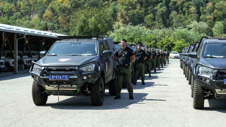 Жандармерија добила 20 нових возила