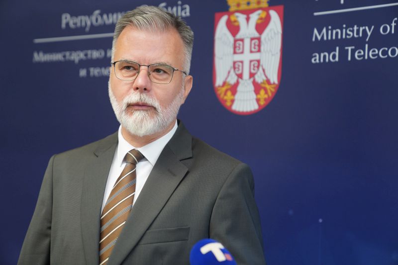 Неопходни разговори у сфери јавног информисања Неопходни разговори у сфери јавног информисања