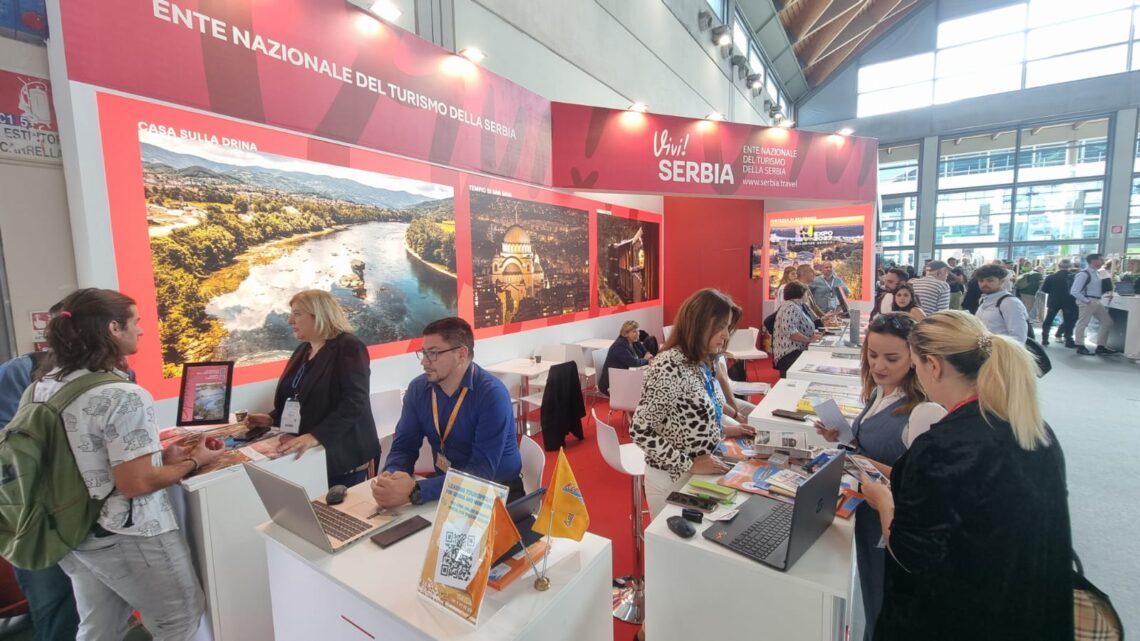 Srbija predstavlja svoju turističku ponudu na najznačajnijem sajmu u Italiji u Riminiju Srbija predstavlja svoju turističku ponudu na najznačajnijem sajmu u Italiji u Riminiju
