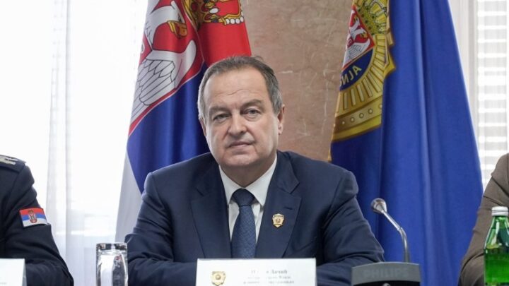 Дачић: Пре два дана ухапшено лице са фалсификованим документима Хрватске