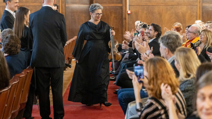 Beogradska filharmonija u novoj koncertnoj garderobi