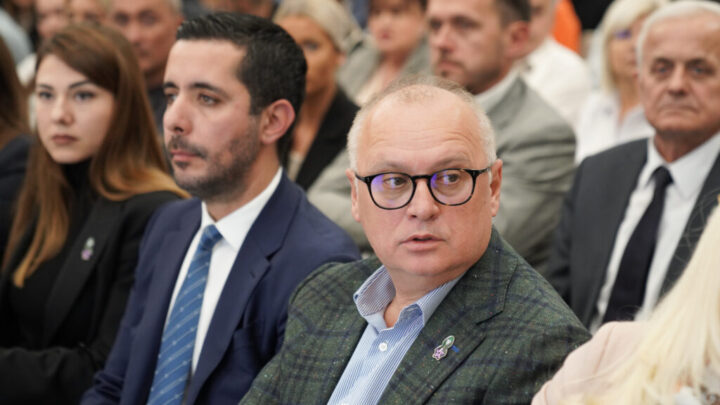 Ukinut pritvor Goranu Vesiću