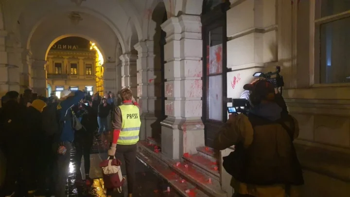 Hiljade građana na protestu u Novom Sadu