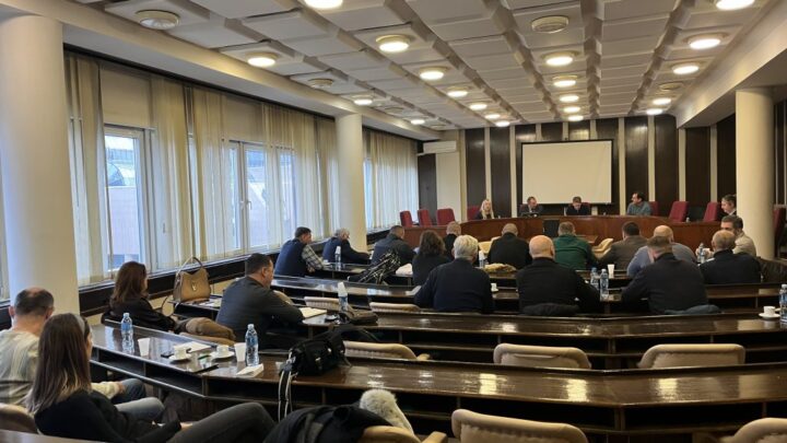 Додатно помоћи малинарима да преброде актуелне изазове