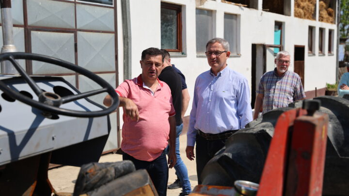 Министар Гламочић: Држава мора да буде на селу, не у канцеларији