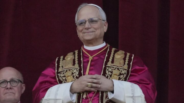 Američki kardinal Robert Prevost novi je papa, izabrao je ime Lav XIV
