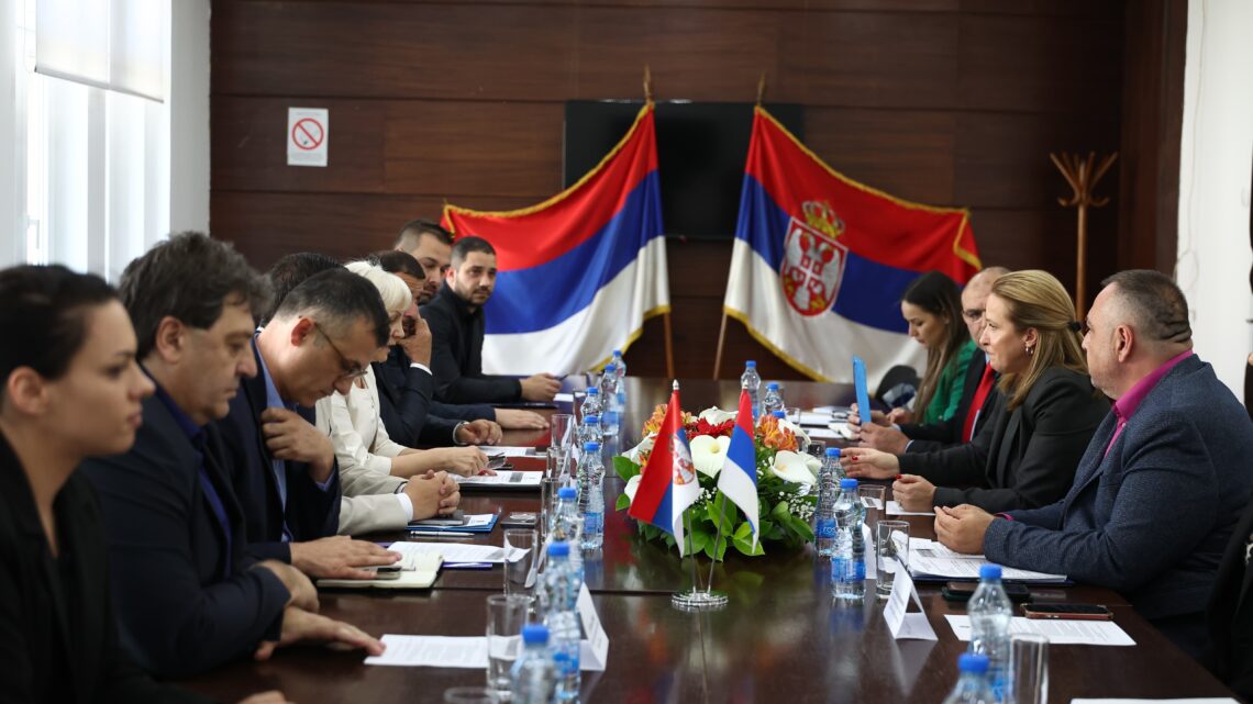 Министарка Снежана Пауновић у посети Подунавском управном округу Министарка Снежана Пауновић у посети Подунавском управном округу