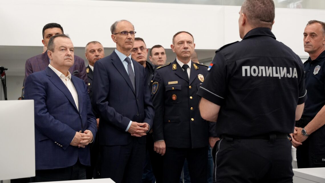 Улагање у техничко опремање и кадровско јачање од значаја за ефикаснији рад полиције Улагање у техничко опремање и кадровско јачање од значаја за ефикаснији рад полиције