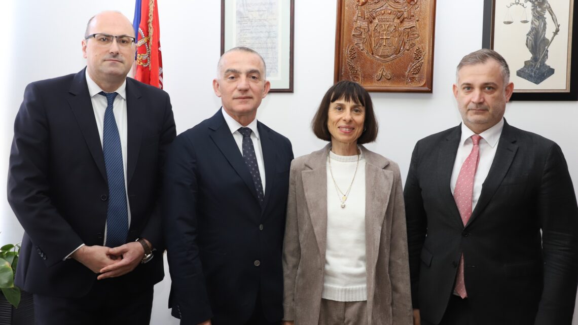 Даљи рад на додатном побољшању положаја запослених у правосуђу Даљи рад на додатном побољшању положаја запослених у правосуђу