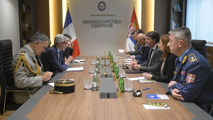 Sastanak ministra odbrane sa ambasadorom Francuske