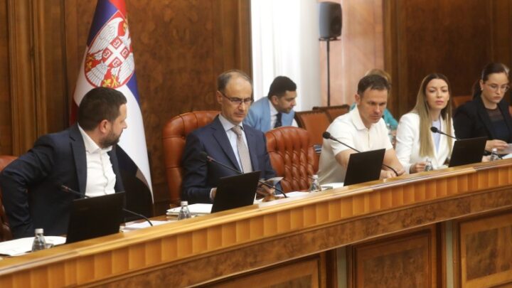 Усвојени предлози о изменама и допунама два медијска закона