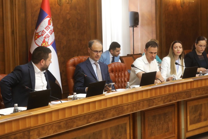 Усвојени предлози о изменама и допунама два медијска закона Усвојени предлози о изменама и допунама два медијска закона